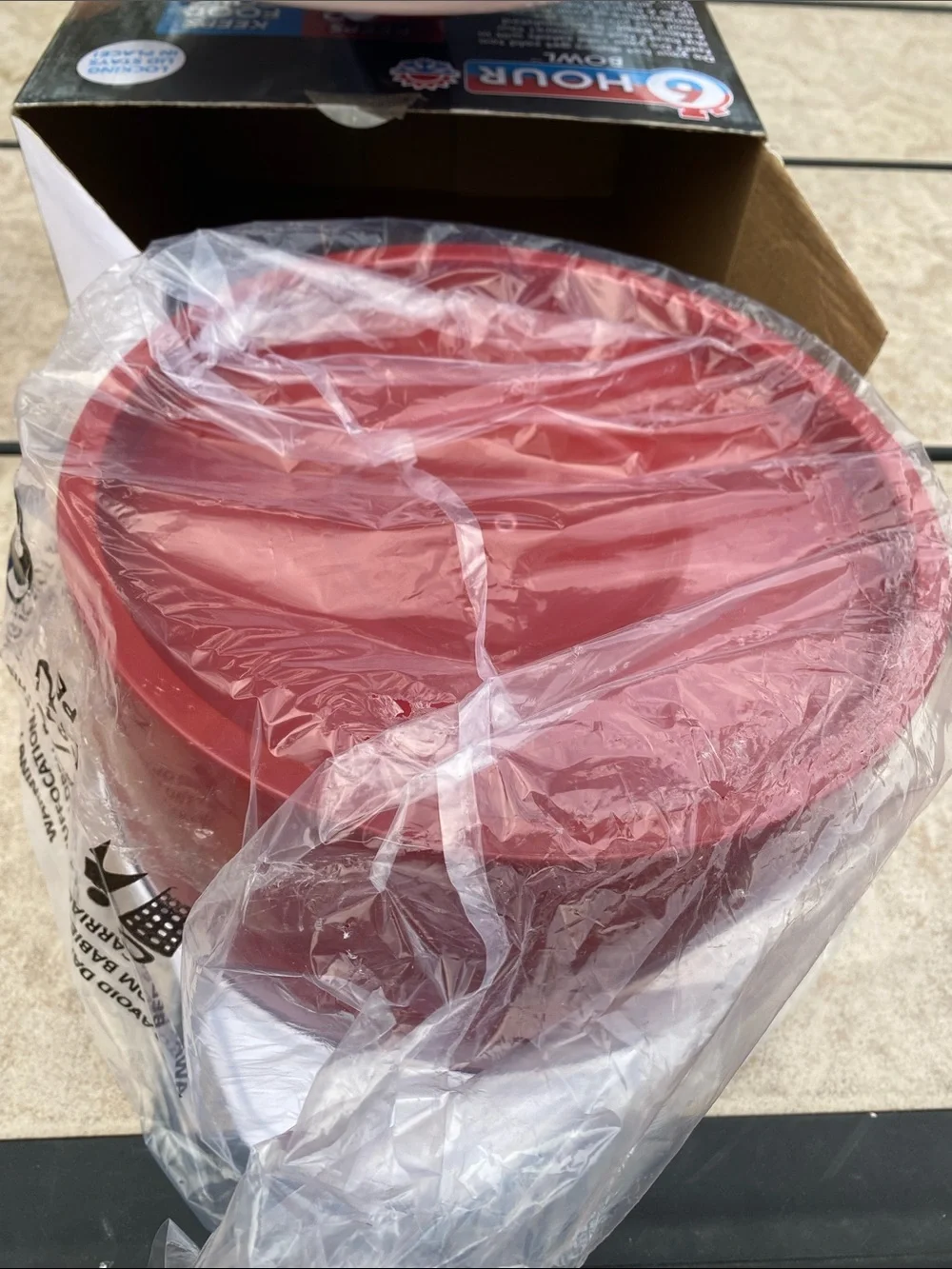 BulbHead 6-Hour Thermal Insulated Serving Bowl 9 Cups 2.25 Quarts - Red